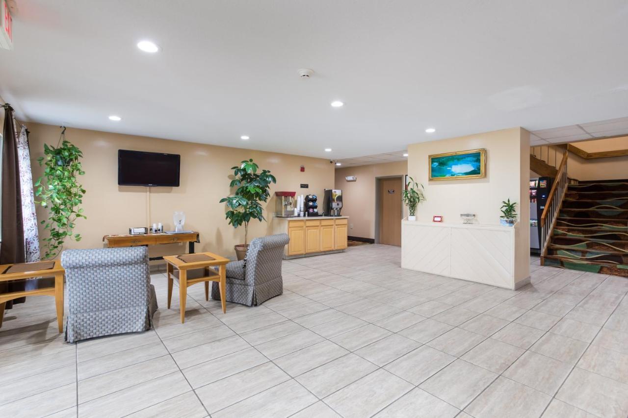 Econo Lodge Painted Post - Corning Εξωτερικό φωτογραφία