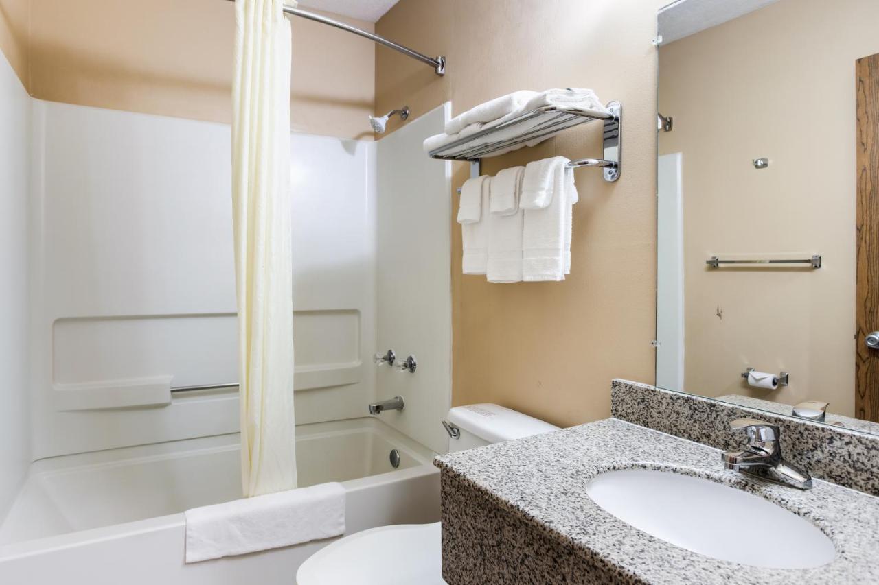 Econo Lodge Painted Post - Corning Εξωτερικό φωτογραφία